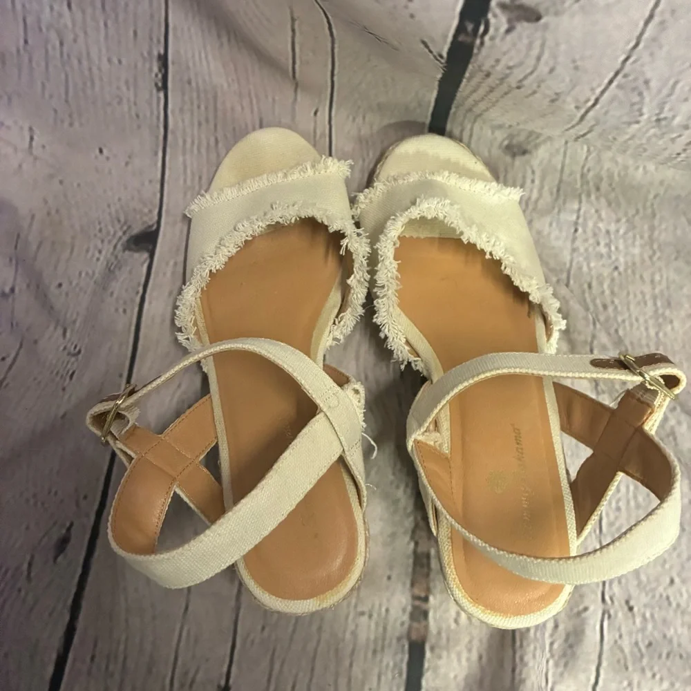 Tommy Bahama Savina Wedge‎ Espadrille Cream Sandals Size 9M Beach Vacation Shoes